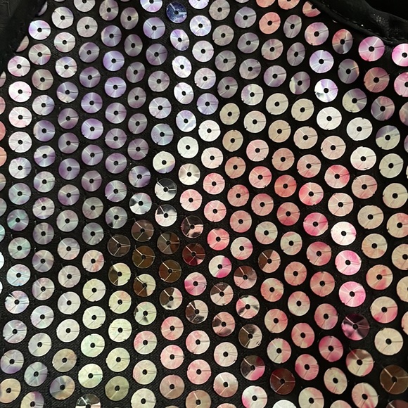 Shiny top - Picture 7 of 10